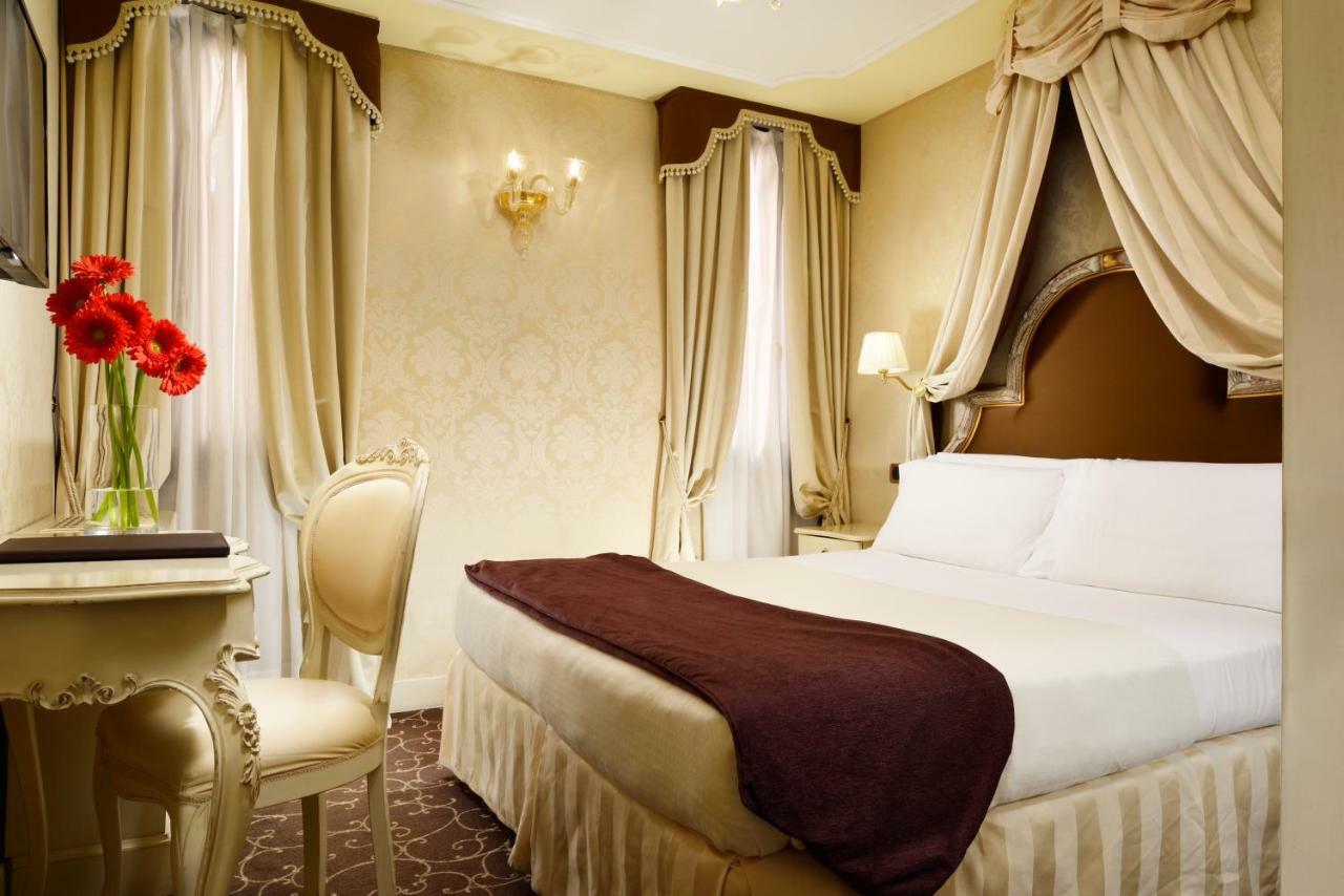 Superior Double Room,911446969:JPEG